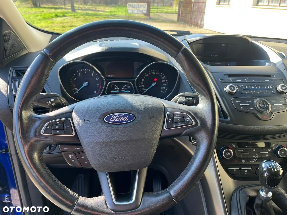 Ford Kuga - 10
