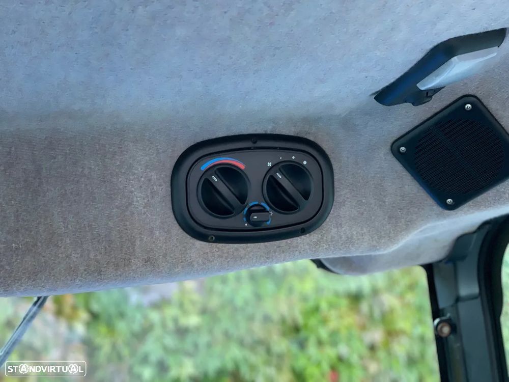 New Holland TN95FA 4RM Cabine AC - 14