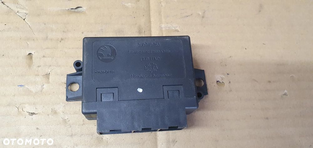 Moduł sterownik parkowania PDC Skoda Superb 3U0919283 - 1