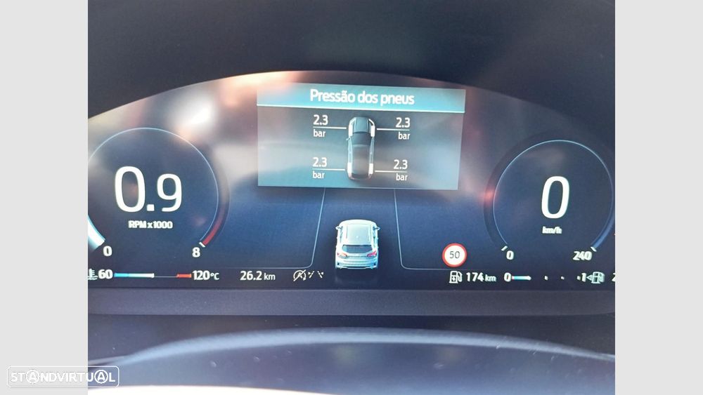 Ford Focus 1.0 EcoBoost MHEV ST-Line X - 15