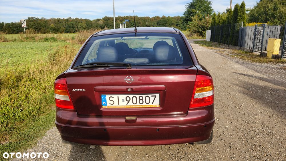 Opel Astra 1.2 Start - 3