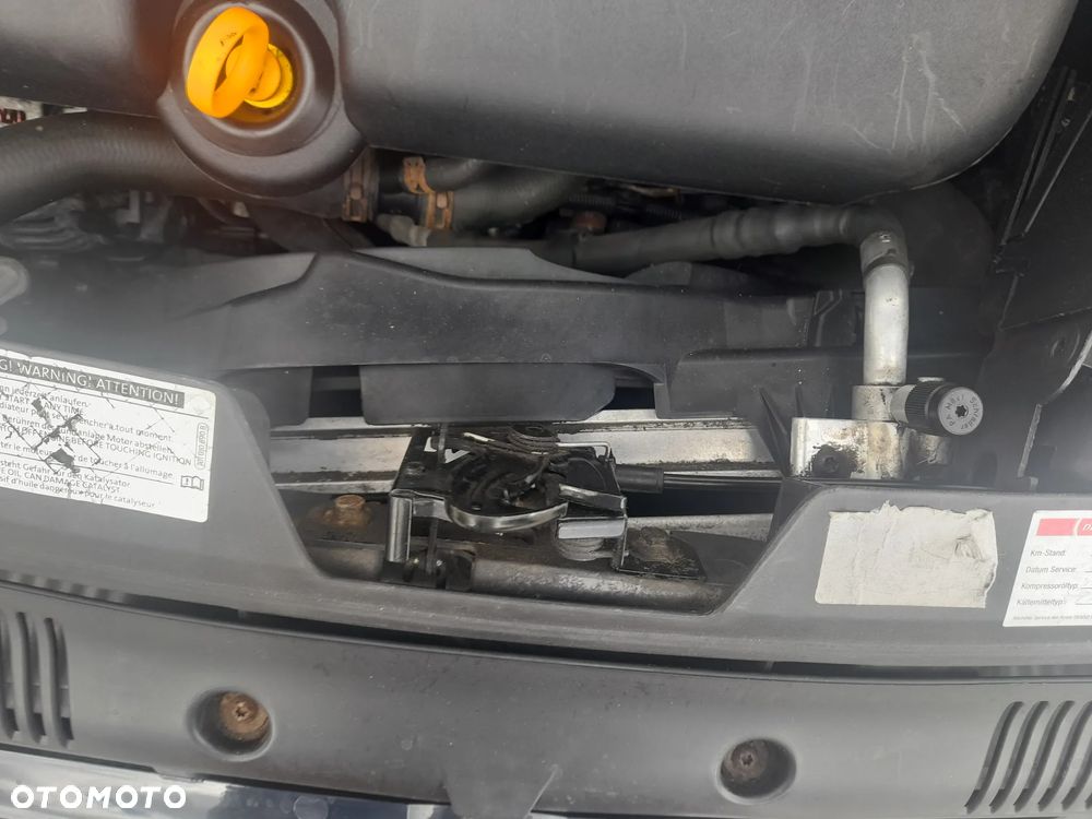 Volkswagen Sharan 2.0 TDI DPF Trendline - 29