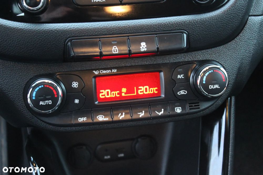Kia Ceed 1.6 CRDi XL - 23
