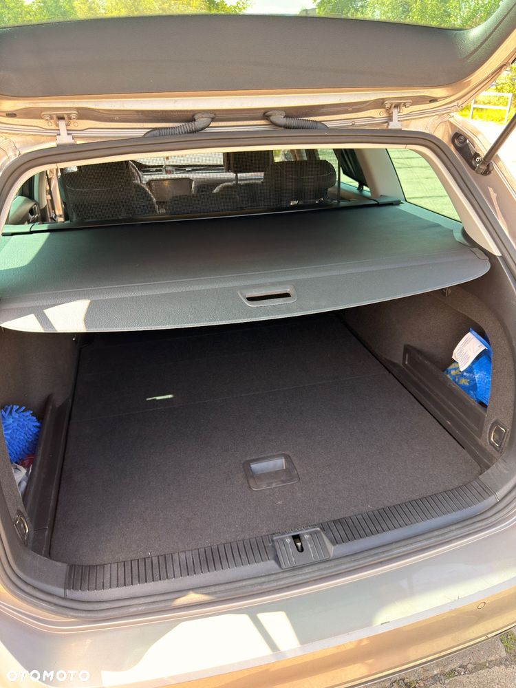 Volkswagen Passat 2.0 TDI SCR DSG 4Motion Business - 21