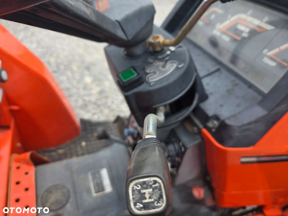 Kubota SUNSHINE L1 255 - 13