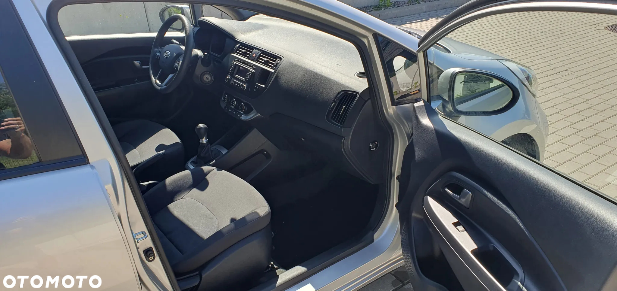 Kia Rio - 9