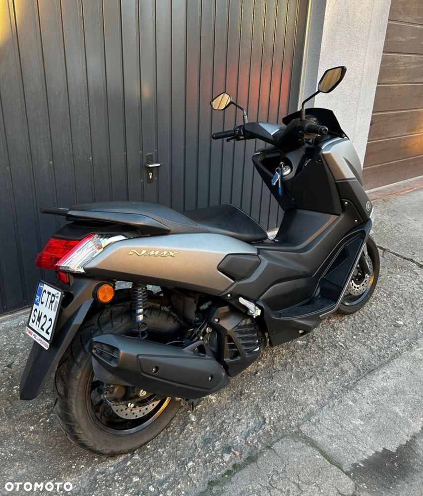 Yamaha NMAX - 5