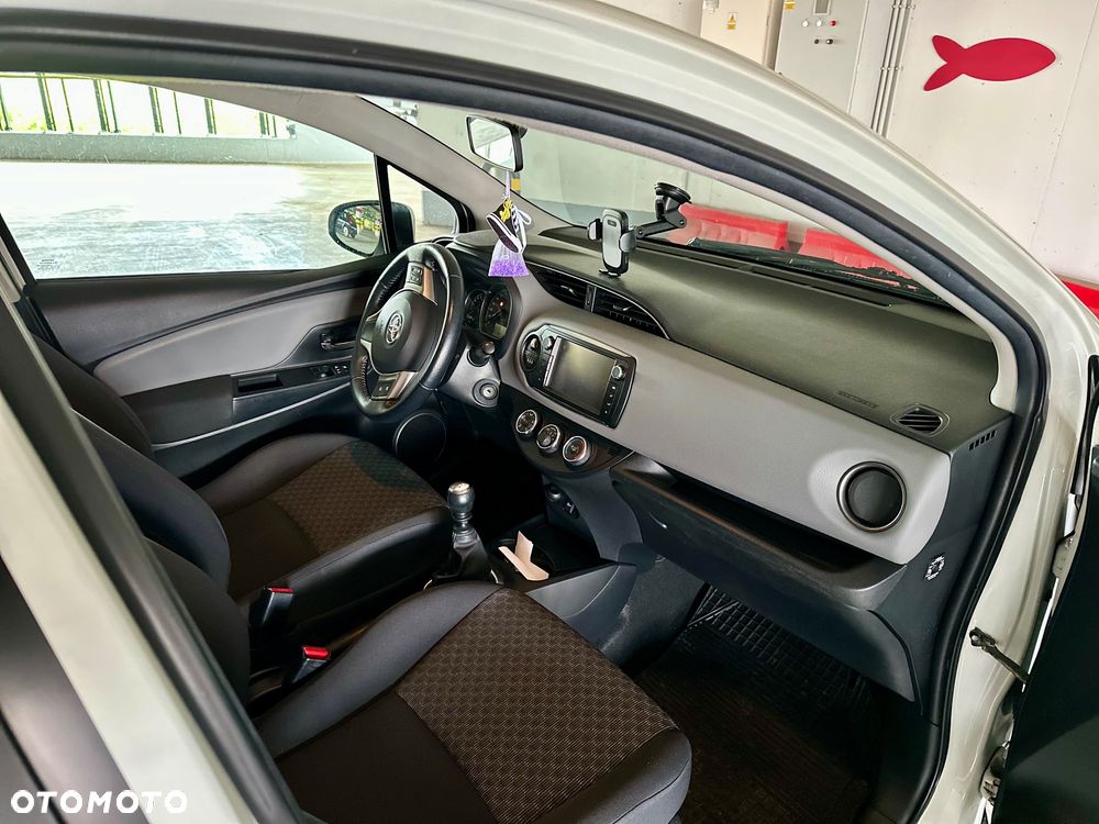 Toyota Yaris - 4