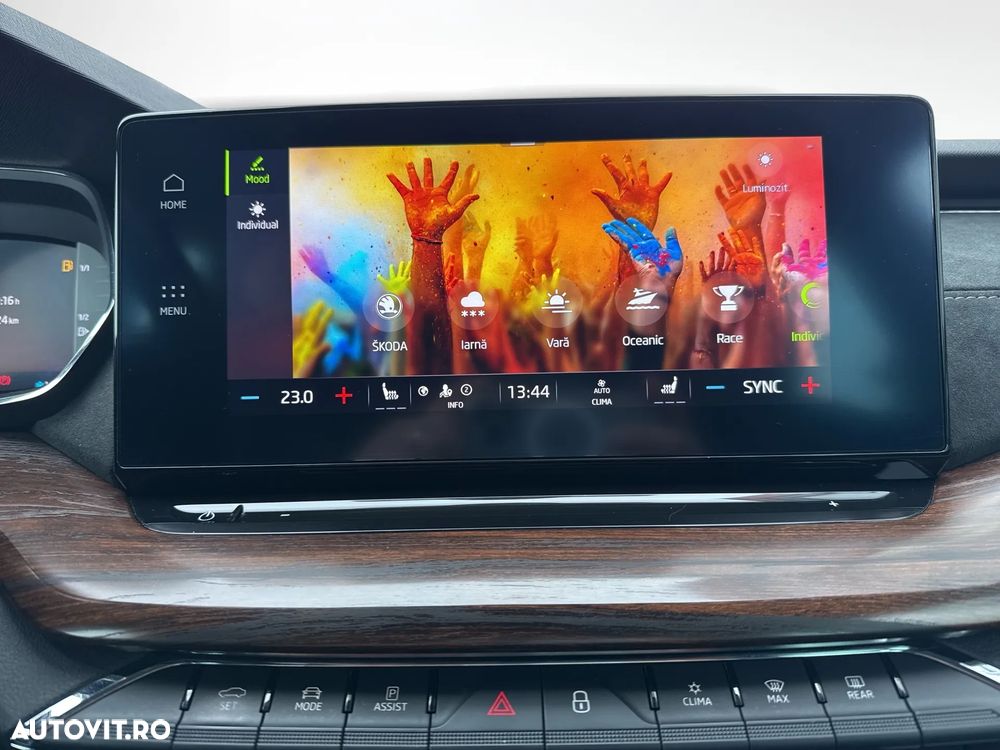 Skoda Octavia 2.0 TDI DSG 4X4 Scout - 26