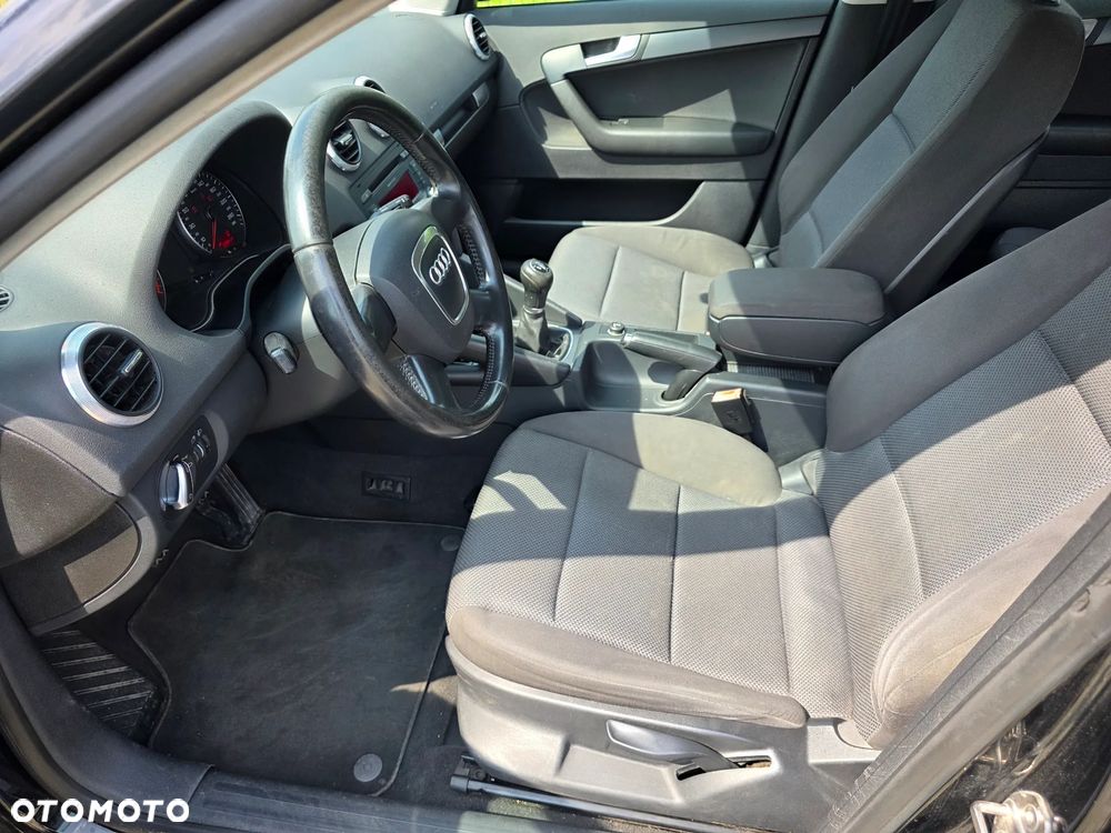 Audi A3 Sportback 1.6 TDI DPF Ambition - 18