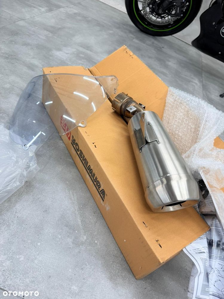 Kawasaki Z 900 RS - 35