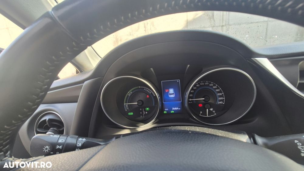 Toyota Auris - 12