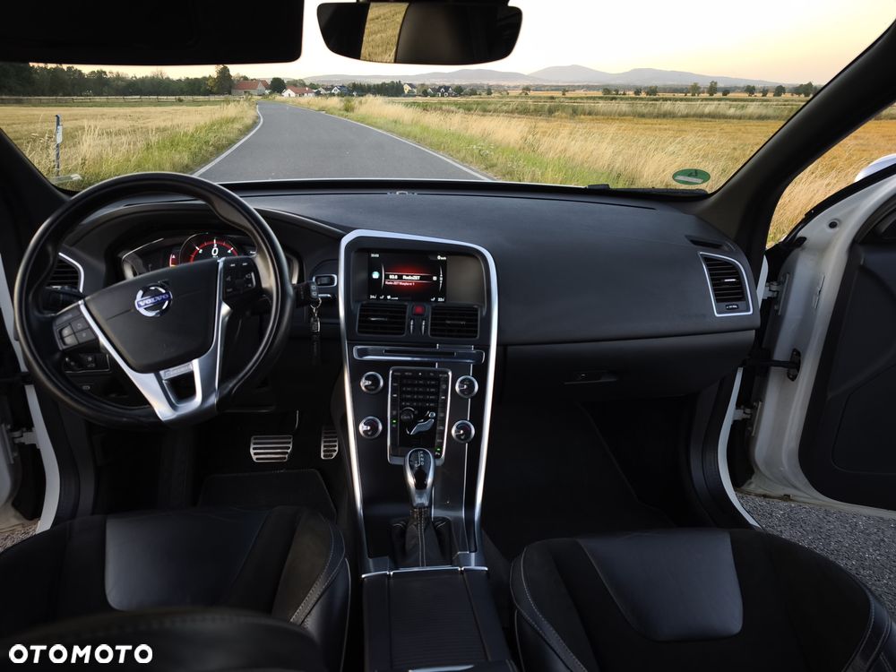 Volvo XC 60 D4 Geartronic Summum - 19