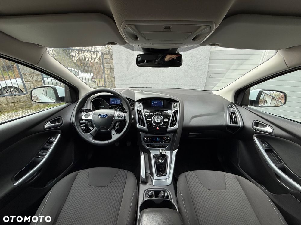 Ford Focus 1.6 TDCi DPF Start-Stopp-System Titanium - 24