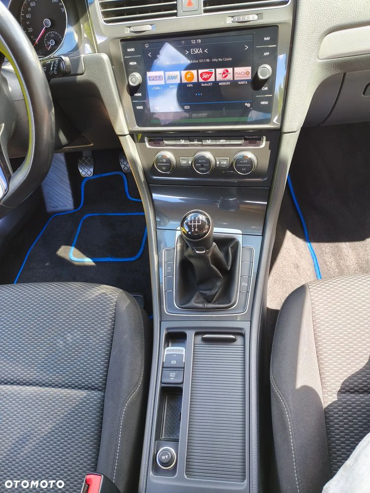 Volkswagen Golf 1.6 TDI BMT Comfortline - 12