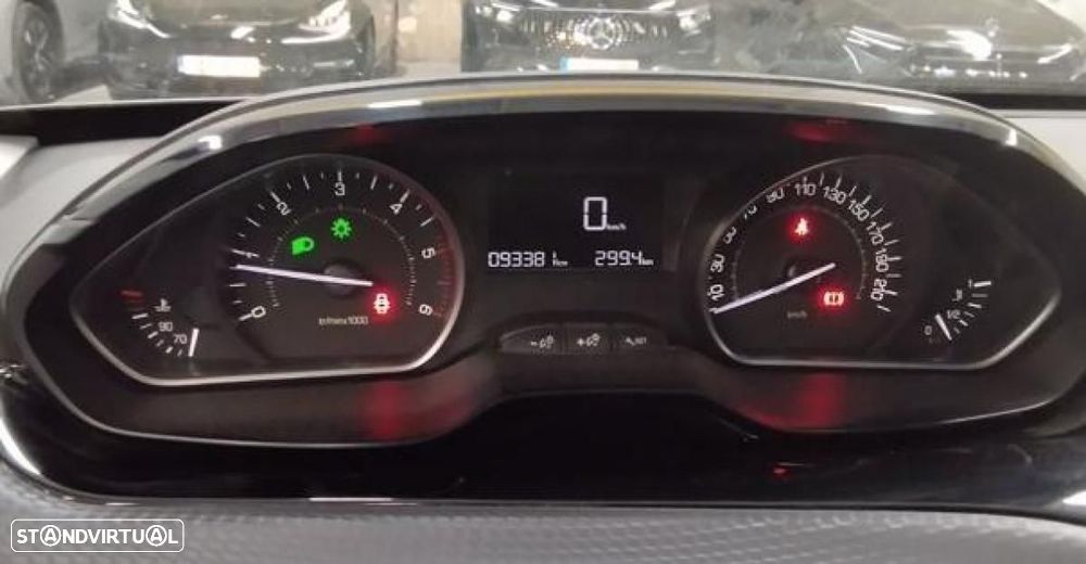 Peugeot 2008 - 5