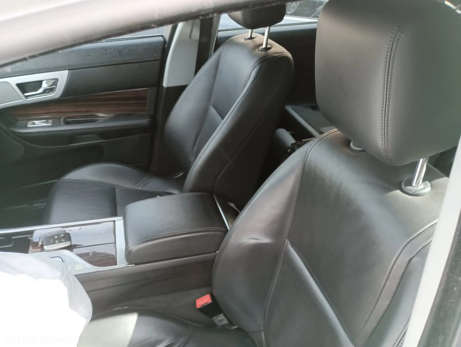 Jaguar XF 2.2 Diesel Sportbrake - 10