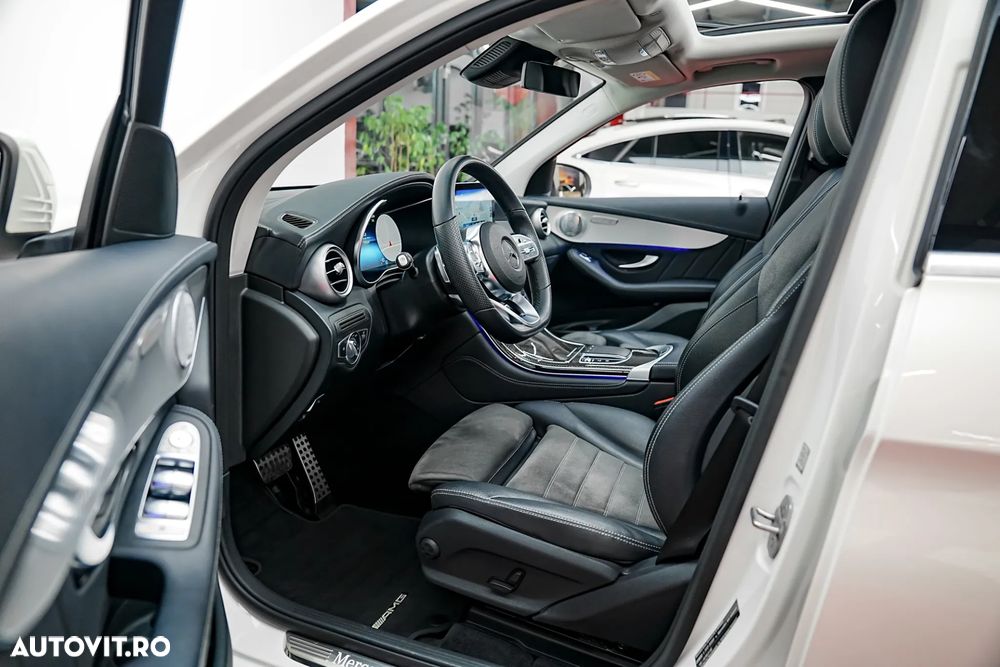 Mercedes-Benz GLC 300 e 4Matic 9G-TRONIC AMG Line Plus - 4