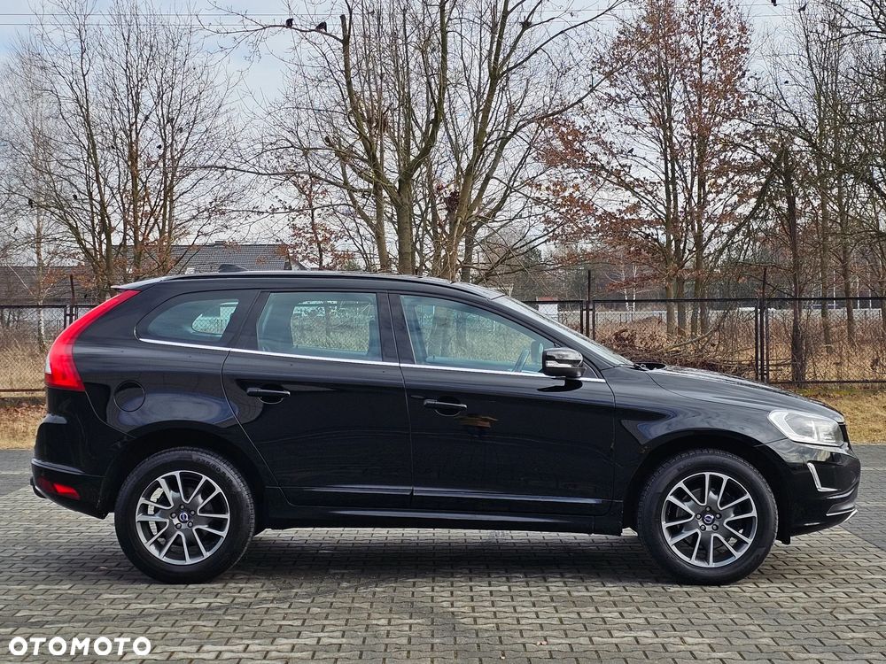 Volvo XC 60 D4 Momentum - 8