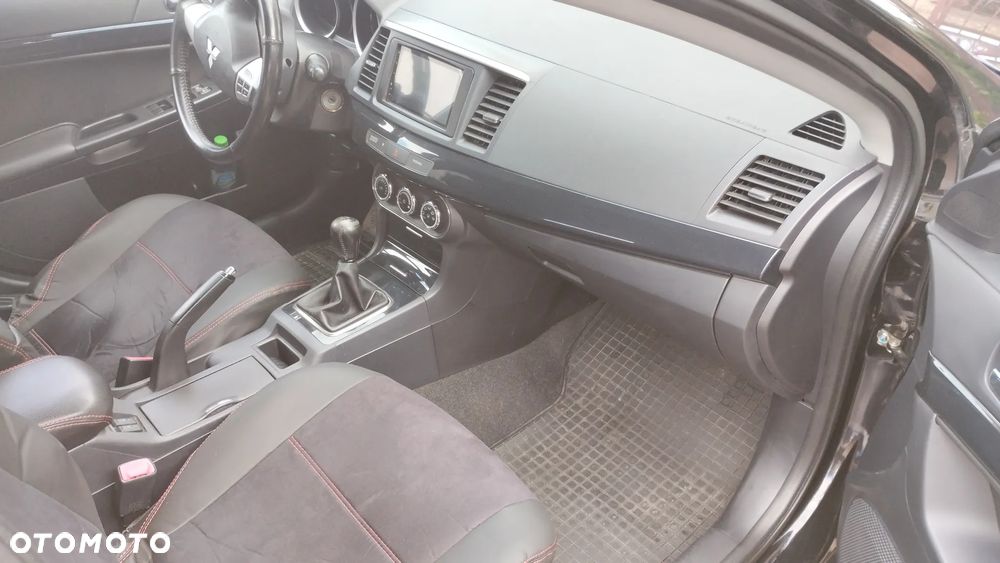 Mitsubishi Lancer - 15