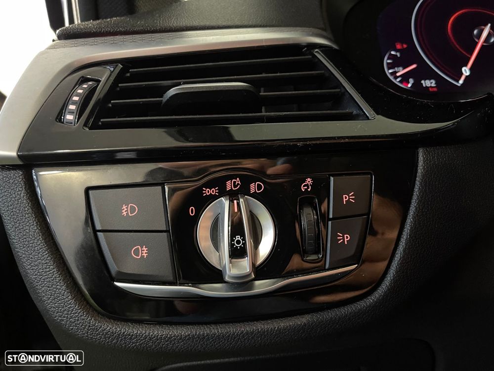 BMW 530 e iPerformance Pack M - 38