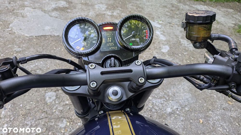 Kawasaki Z 900 RS - 4