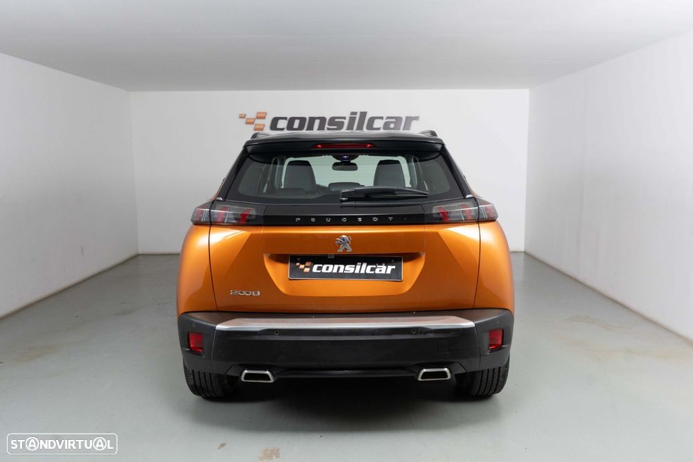 Peugeot 2008 1.2 PureTech Allure EAT8 - 6