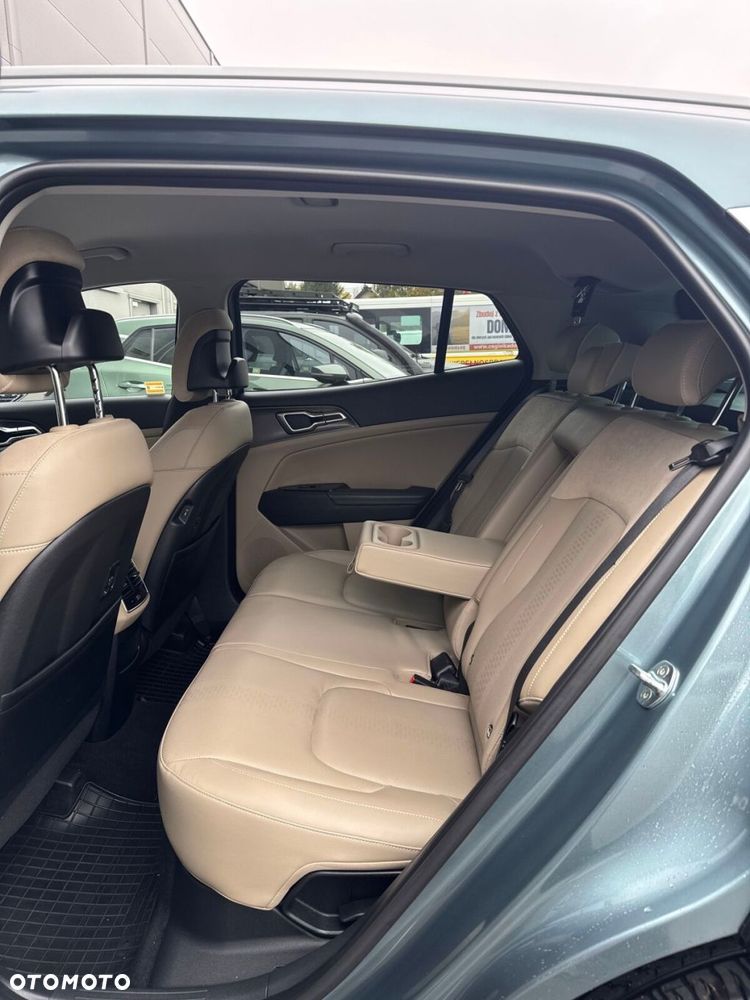 Kia Sportage 1.6 T-GDI HEV Business Line 2WD - 31