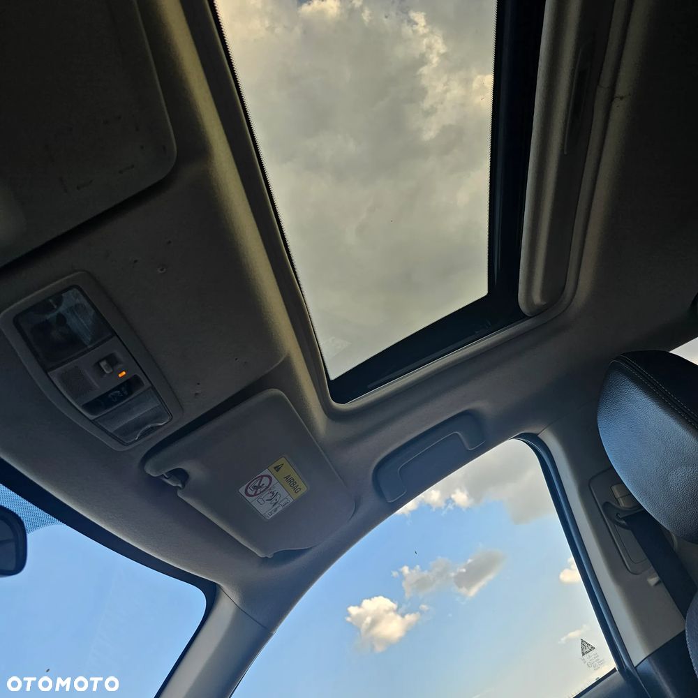 Mitsubishi Outlander - 15