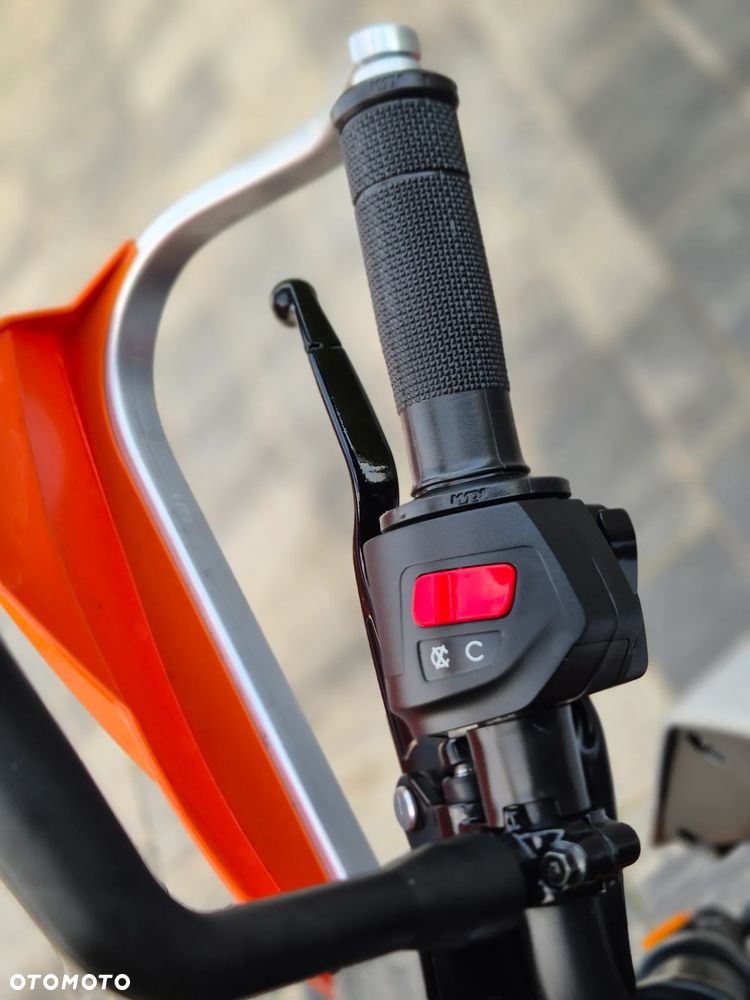 KTM Duke 125 - 20