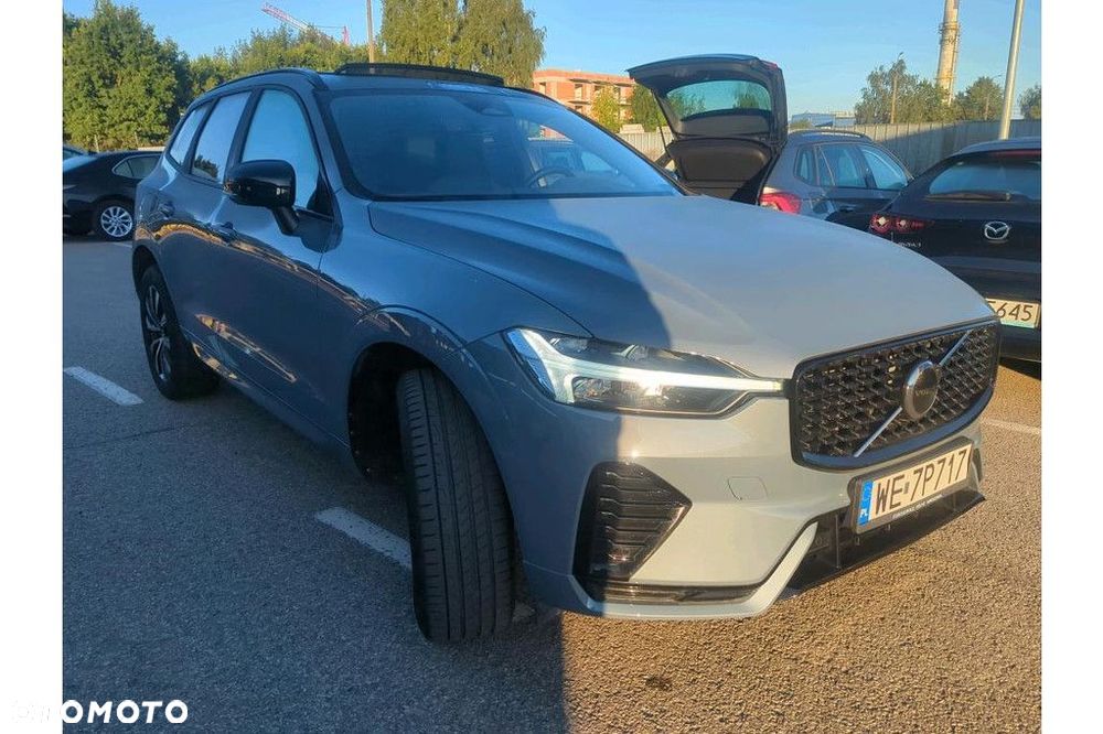 Volvo XC 60 B4 D AWD Plus Dark - 3