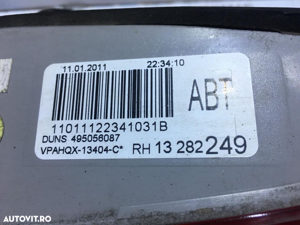 Tripla / Lampa / Stop Dreapta Hayon Opel Astra J Break / Combi 2009 - 2015 COD : 13282249 - 2