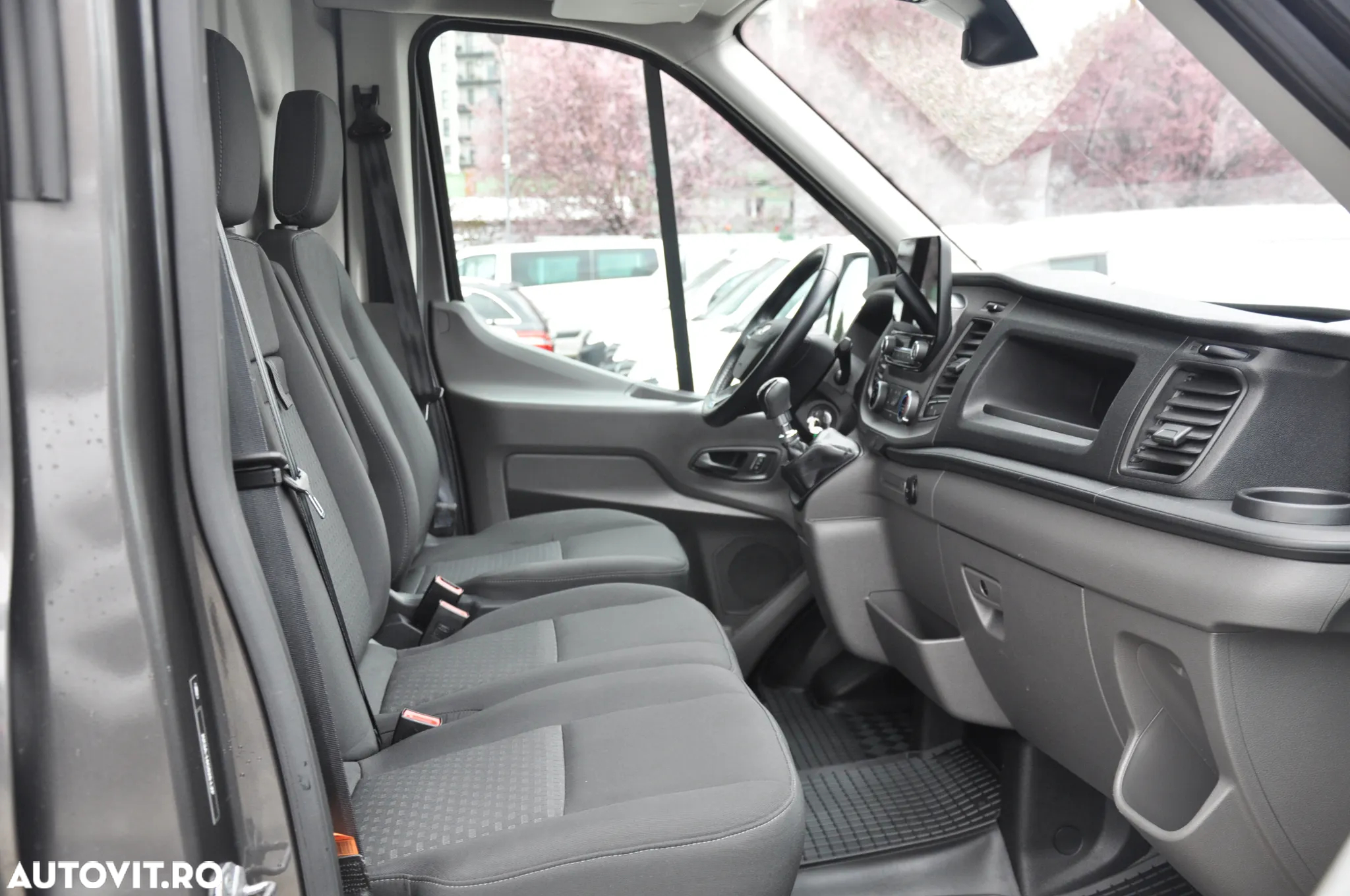 Ford Transit L3H2 Furgon - 12