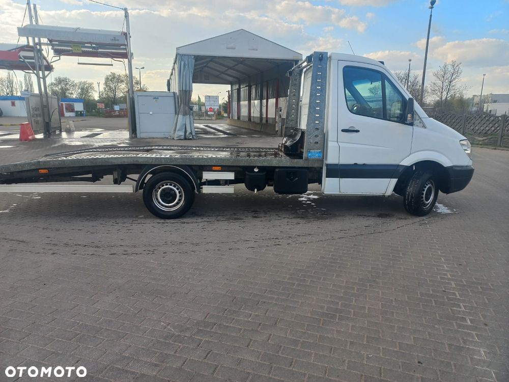 Mercedes-Benz Sprinter - 4