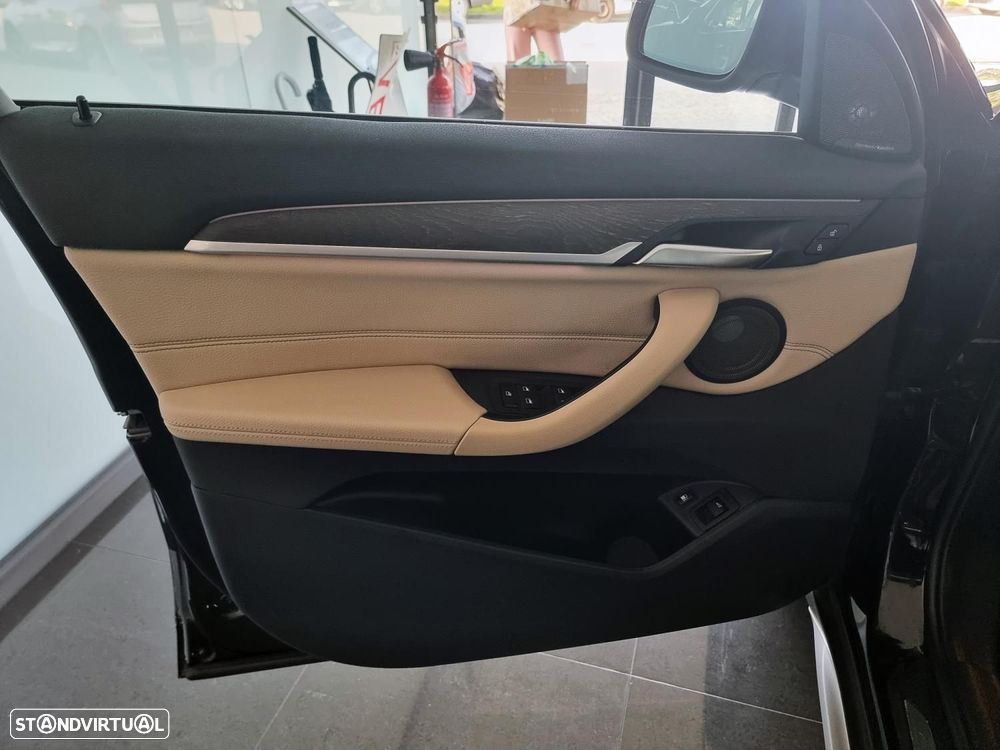 BMW X1 25 e xDrive xLine - 20