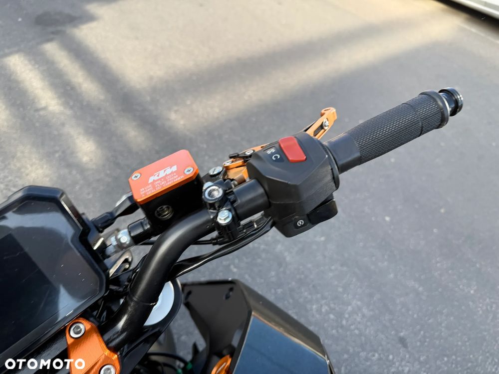 KTM Duke - 23