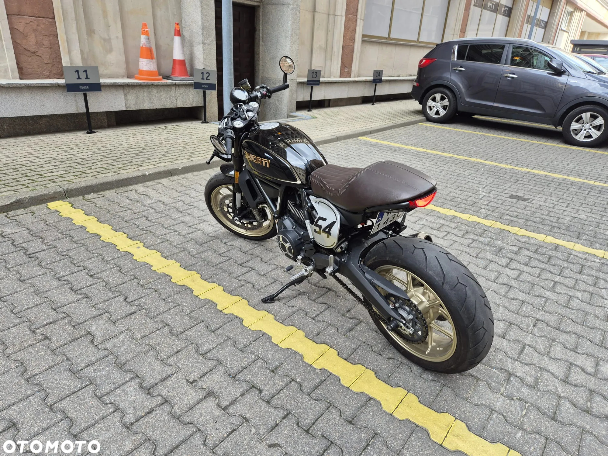 Ducati Scrambler - 16