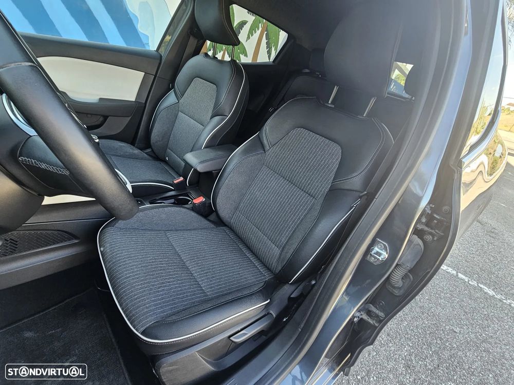 Renault Clio 1.0 TCe Techno - 12