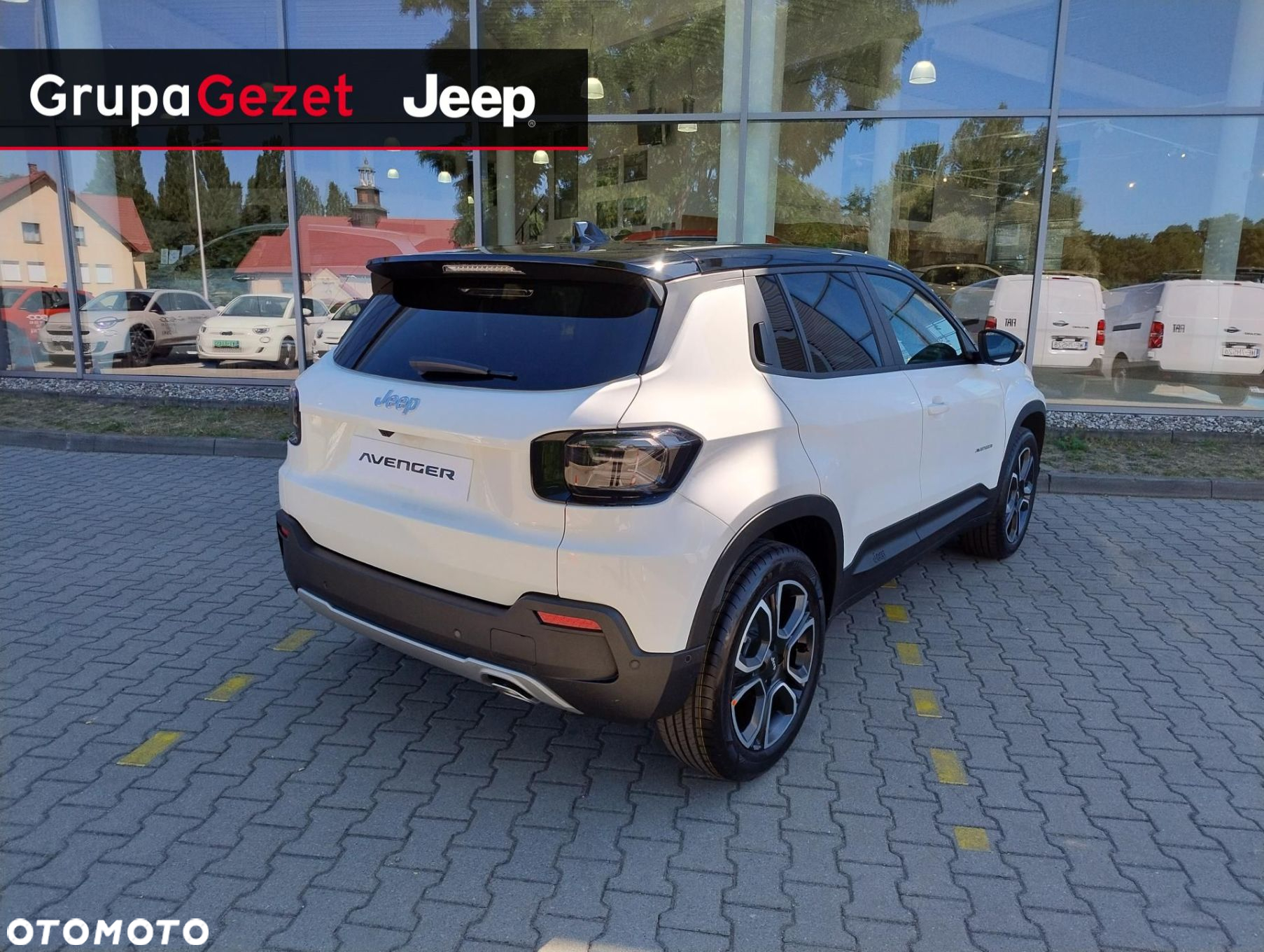 Jeep Avenger 1.2 T3 mHEV Summit FWD eDCT6 - 9