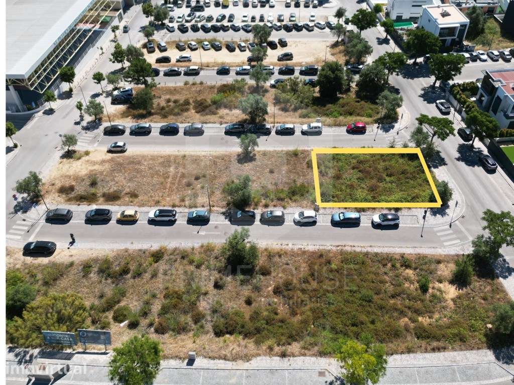 Terreno para construção de prédio multifamiliar - Grande imagem: 2/7
