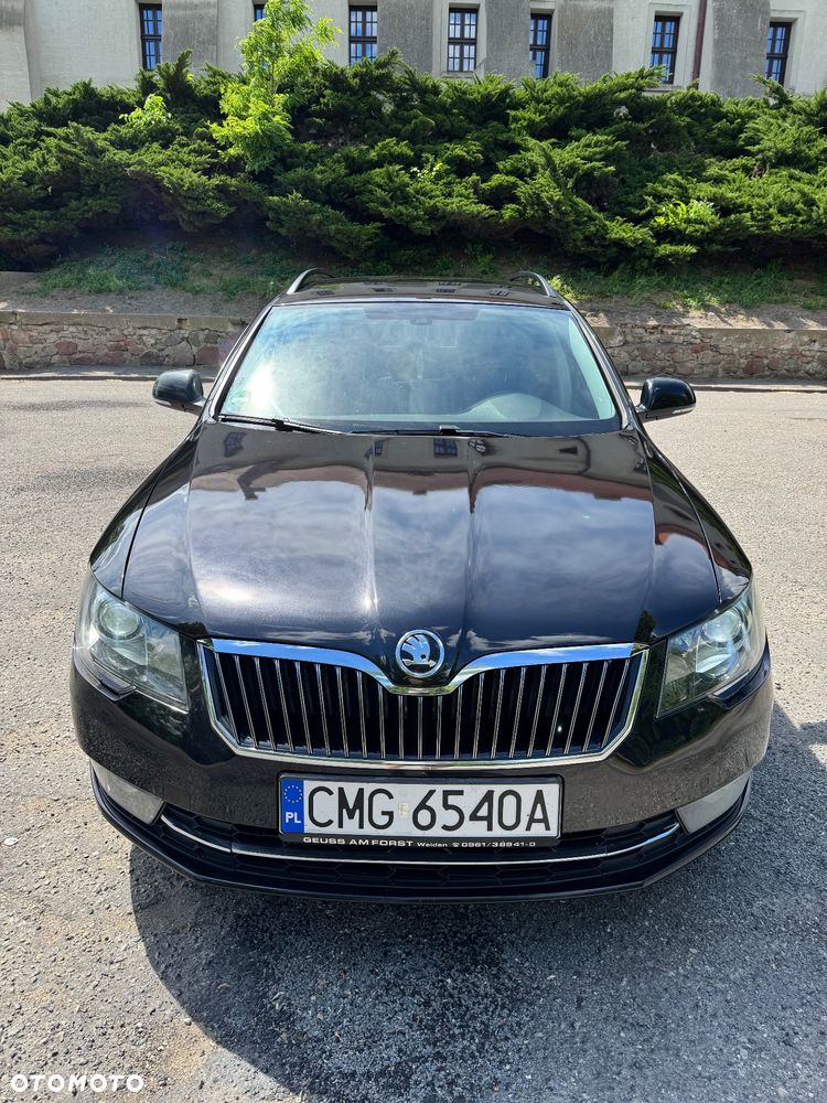 Skoda Superb 2.0 TDI DSG Ambition - 11