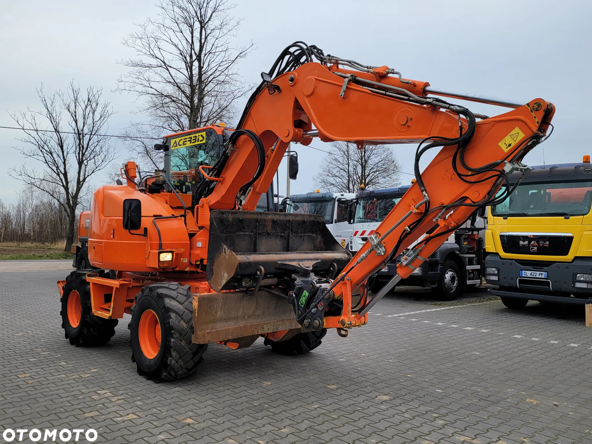Komatsu PW98 MR8 / SPROWADZONA Z FRANCJI / 6 880 MTH / 2014 ROK / - 8