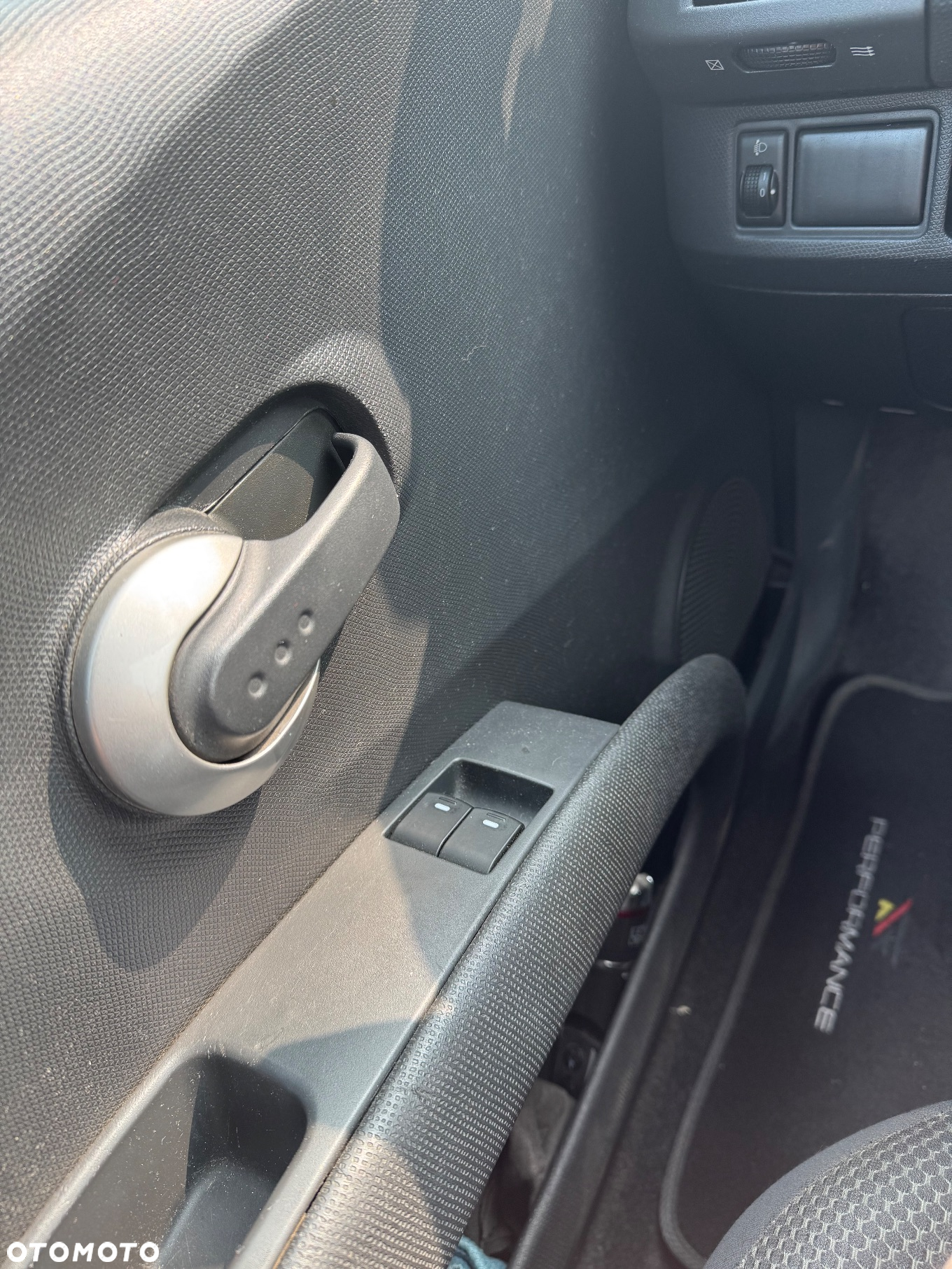 Nissan Micra 1.2 Visia AC/CD - 12