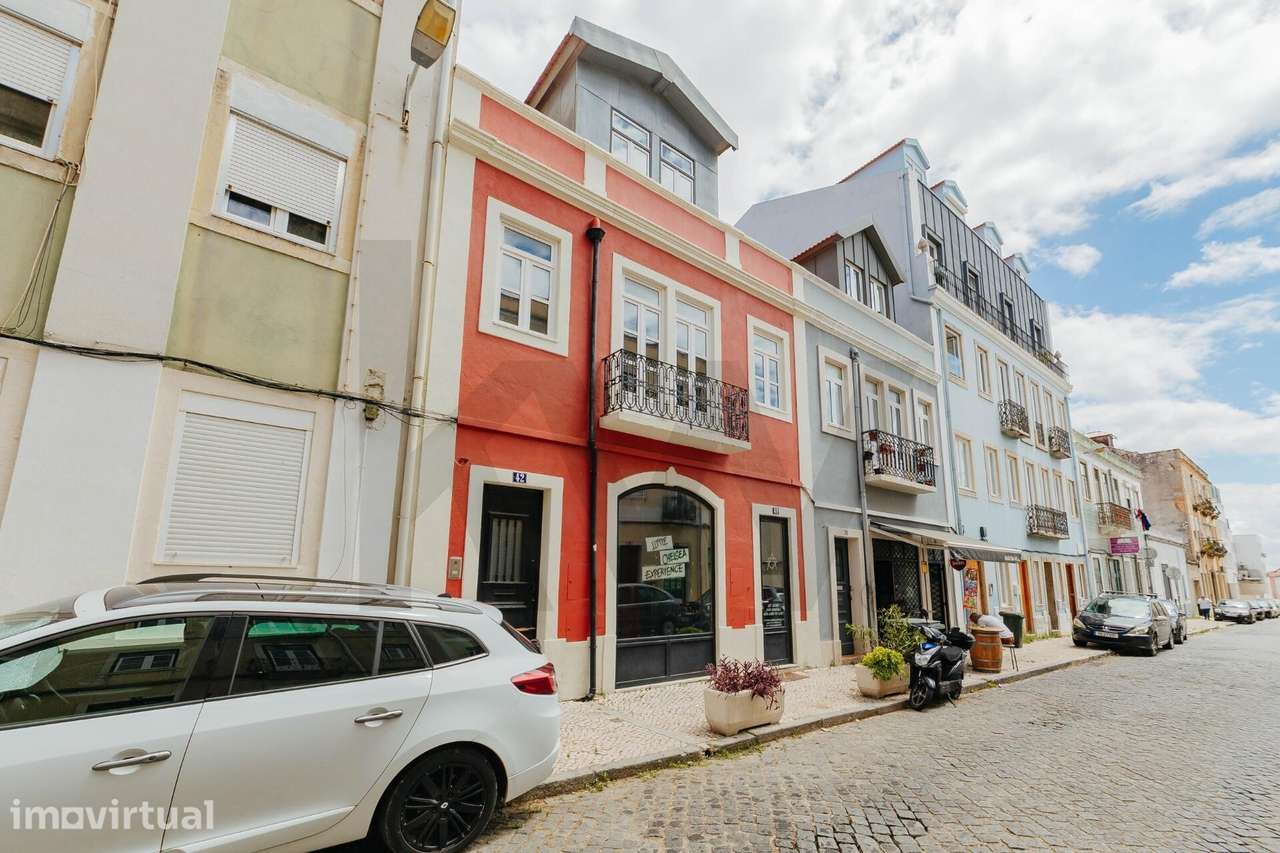 Prédio renovado com 2 Terraços, Armazém e Anexo Multifuncional em Marv - Grande imagem: 2/57