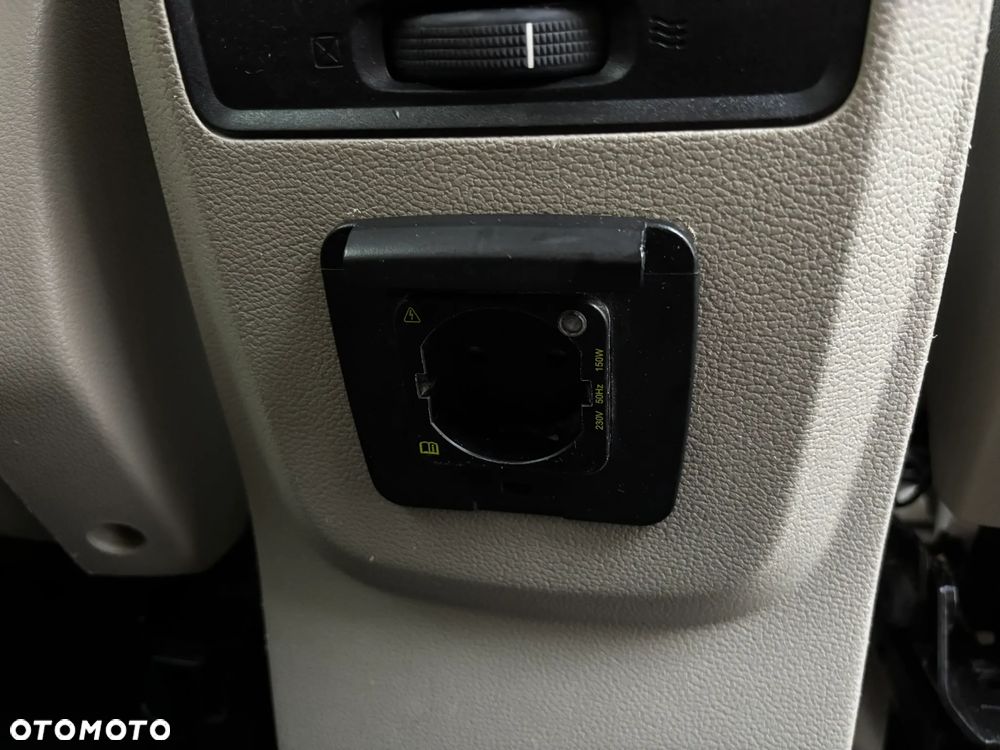 Ford Grand C-MAX Gr 1.5 TDCi Titanium - 37