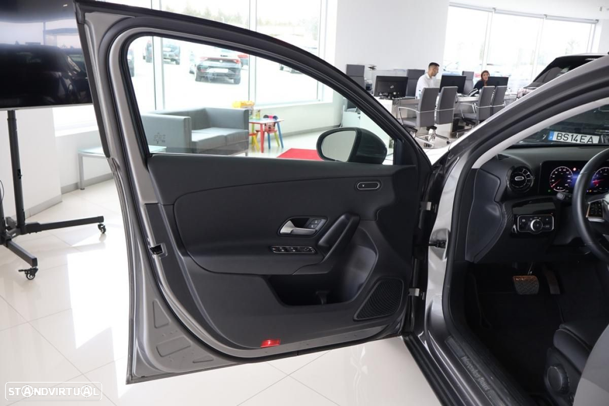 Mercedes-Benz A 200 Standard - 13