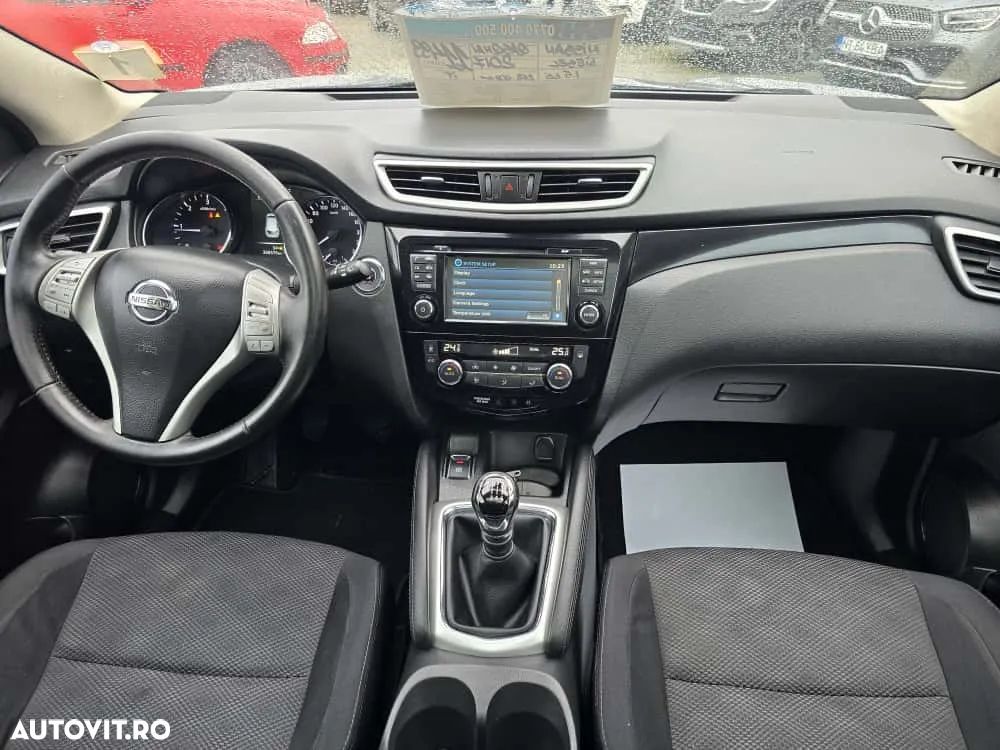 Nissan Qashqai 1.5 DCI Start/Stop N-Connecta - 9