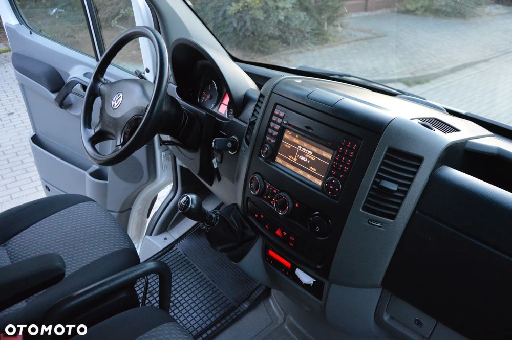 Volkswagen CRAFTER L2H1 - 18