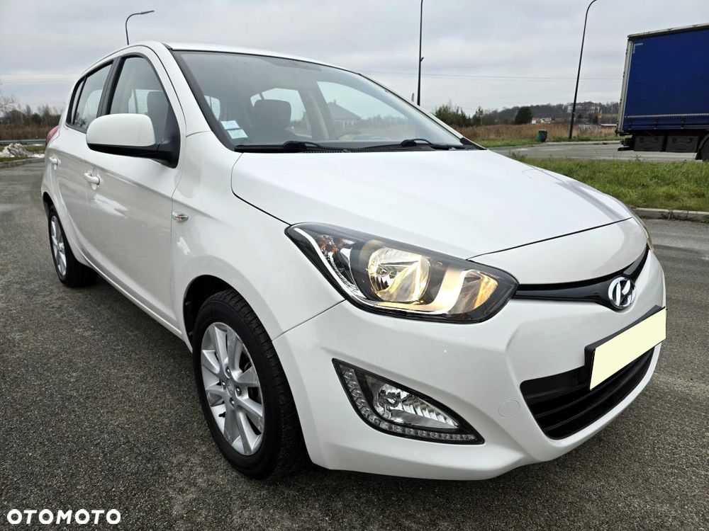 Hyundai i20 1.1 CRDi Comfort - 11