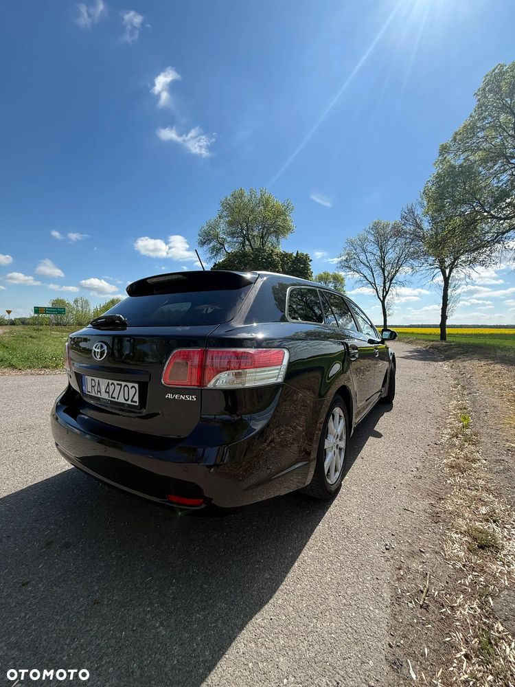 Toyota Avensis 2.0 D-4D Sol plus - 32